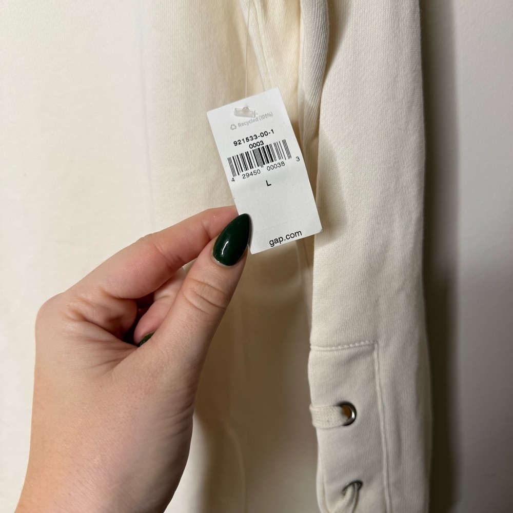 Gap color-block long-sleeve sweatshirt dress with lace-up sleeve details - Picture 7 of 9